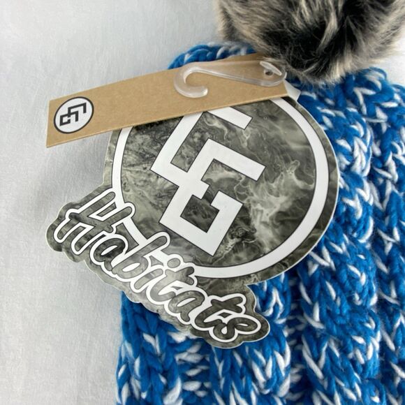 NWT CG Habitats Hat Women OS Snow Bunny Knitted Blue White Beanie Faux Fux Pom - Picture 2 of 8